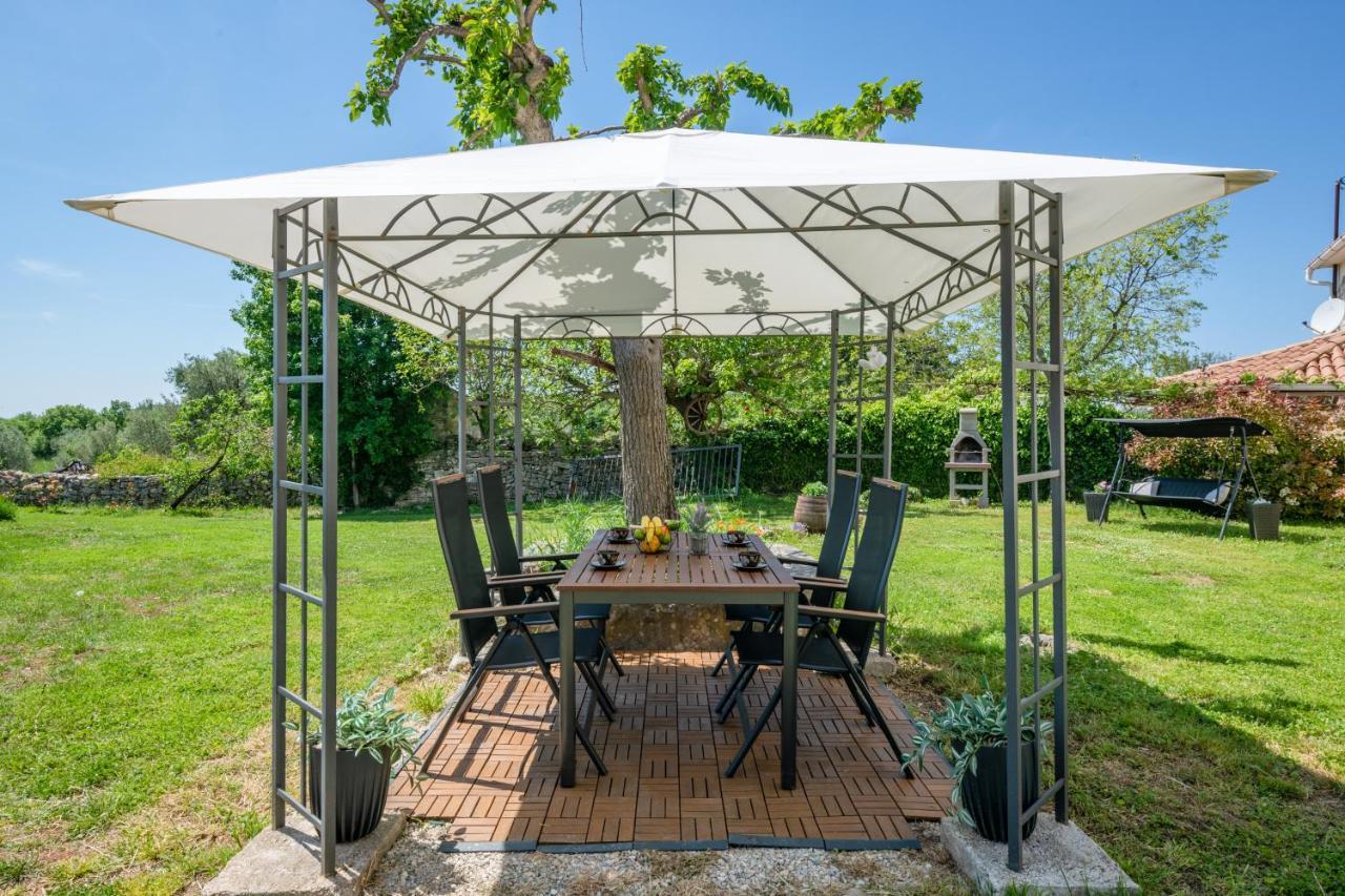 Holiday Home Dide Канфанар Экстерьер фото