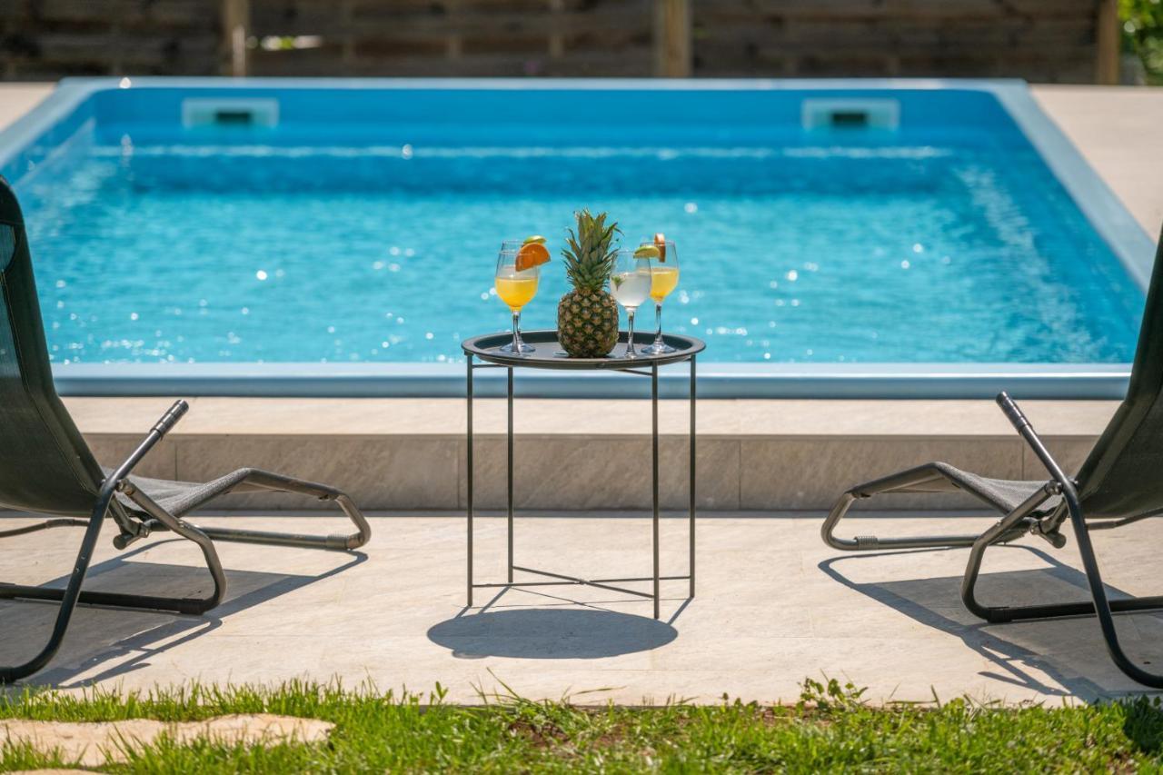 Holiday Home Dide Канфанар Экстерьер фото