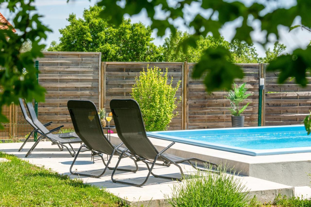 Holiday Home Dide Канфанар Экстерьер фото